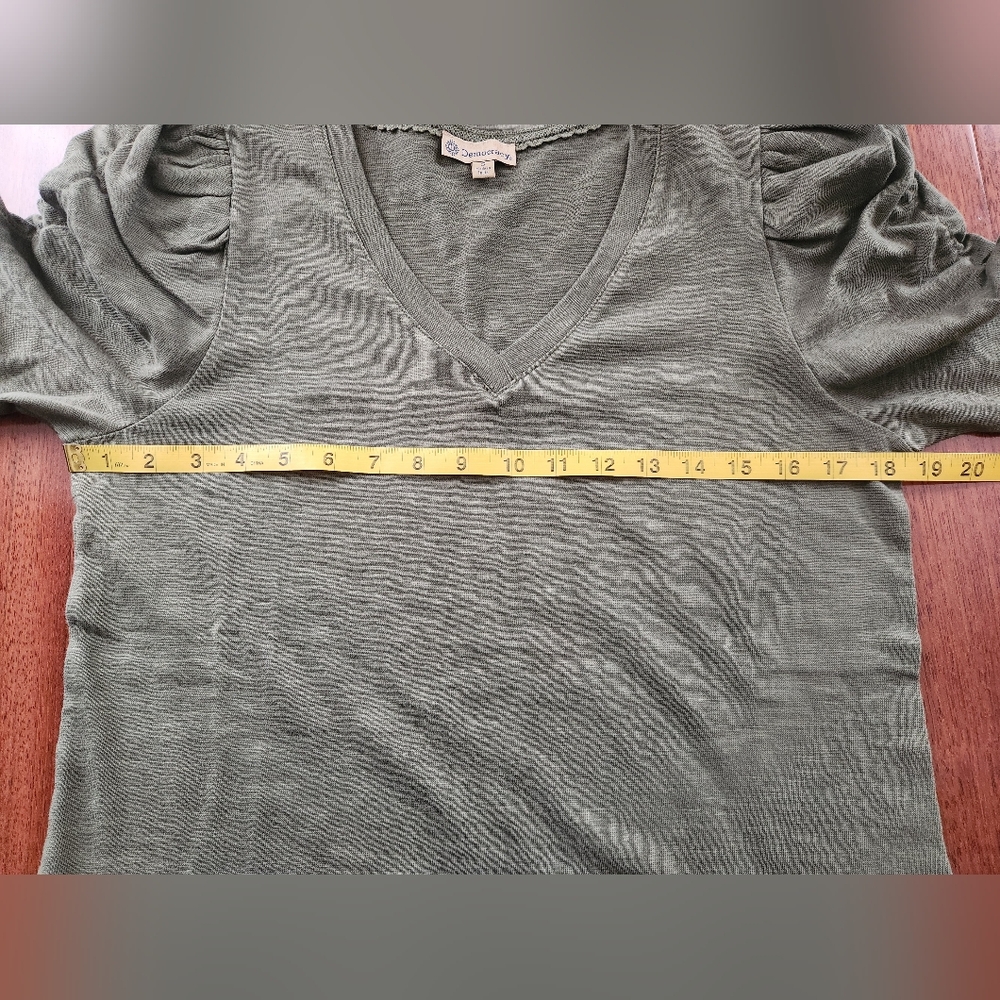 Democracy Cinched Sleeve Cotton V-Neck Top -GREEN -SMALL **NEW - Picture 12 of 13